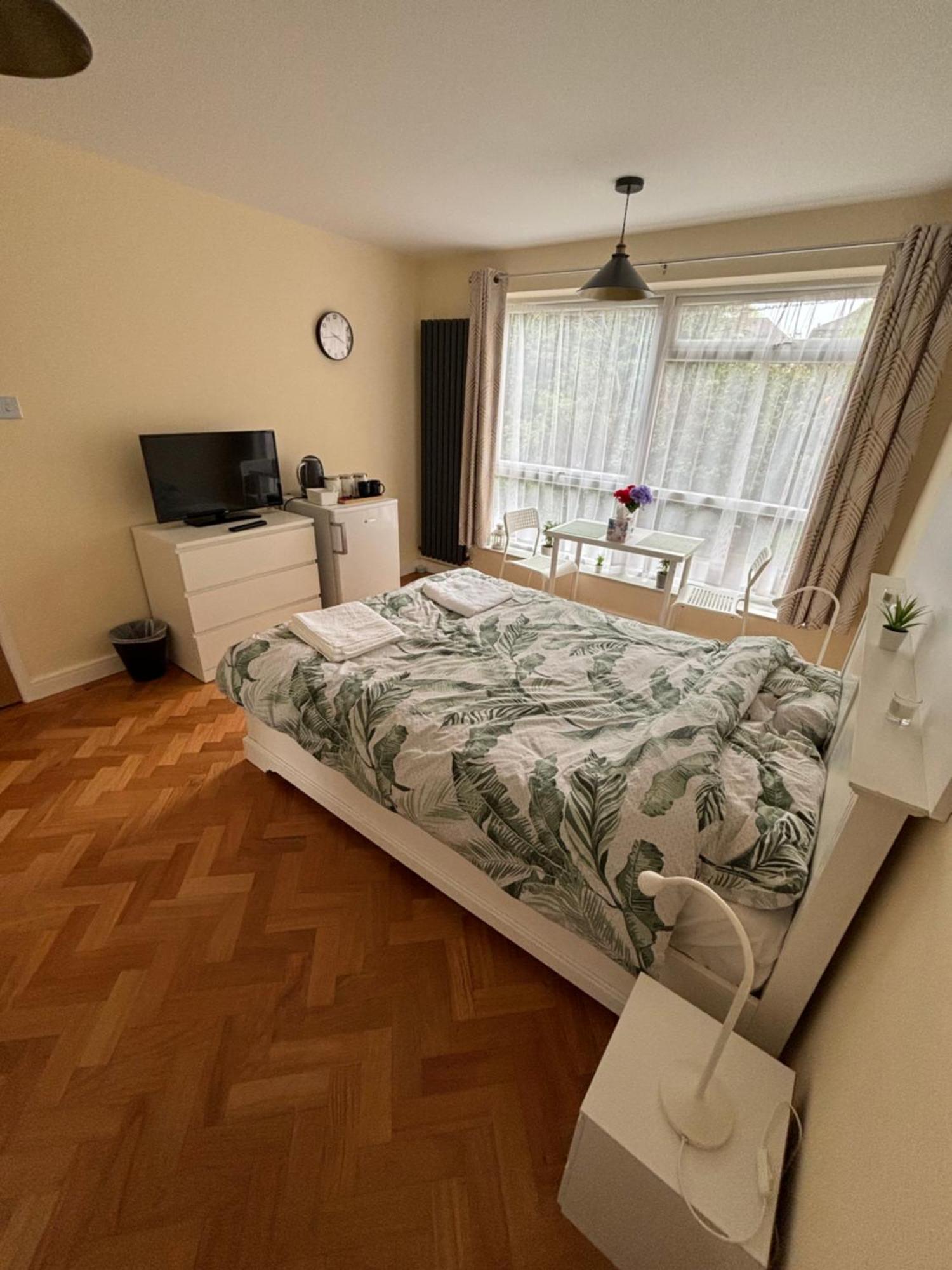 Wembley Stadium Large Double Room London Exterior photo